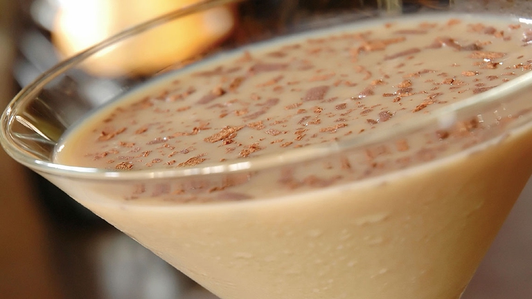 Non si può offrire un Brandy Alexander a chi segue una dieta vegana.