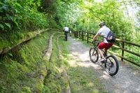 Come siamo arrivati dal motorino all’ebike, passando per lo smartphone (e per Lecco)
