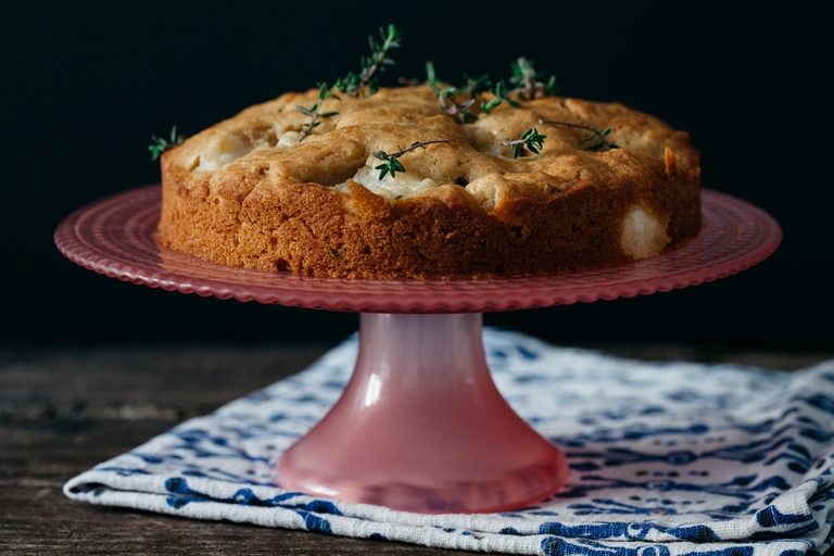 Torta di pere, vaniglia e timo