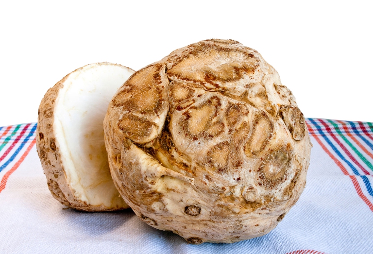 sedano rapa nella spesa di aprile