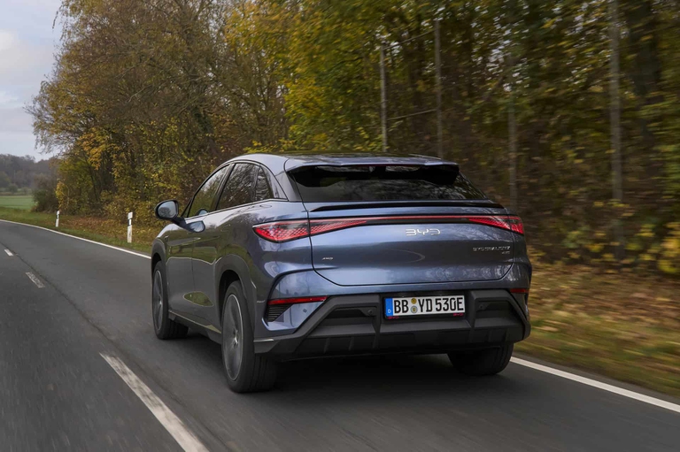 La nuova elettrica BYD Sealion 7