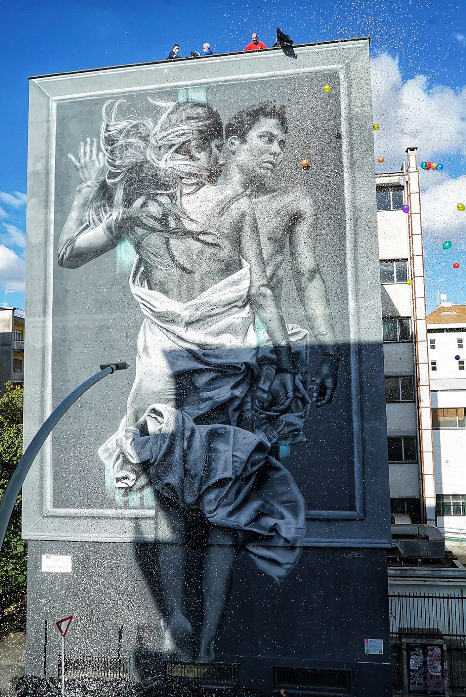 Outsidein_Murales palloncini - ph. Carlo Piersanti (1)