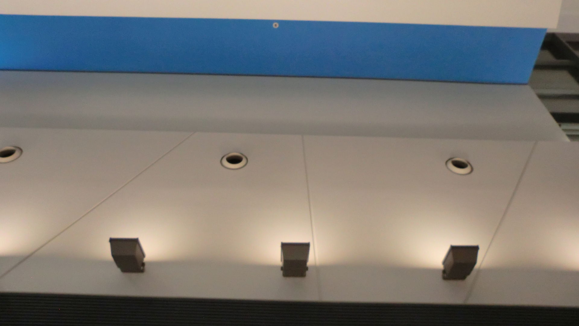 Riflettori a parete PRIMA