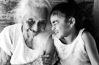Blue zone, vivere 100 anni di non solitudine