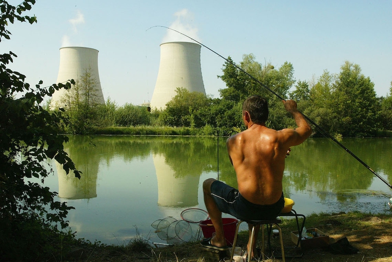 nucleare francia terrorismo