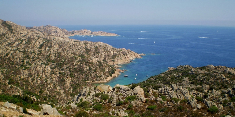 Vista della costa della Sardegna
