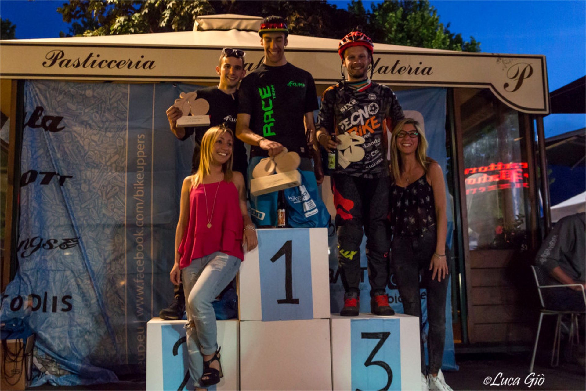 Il podio della gara di up hill a Lecco