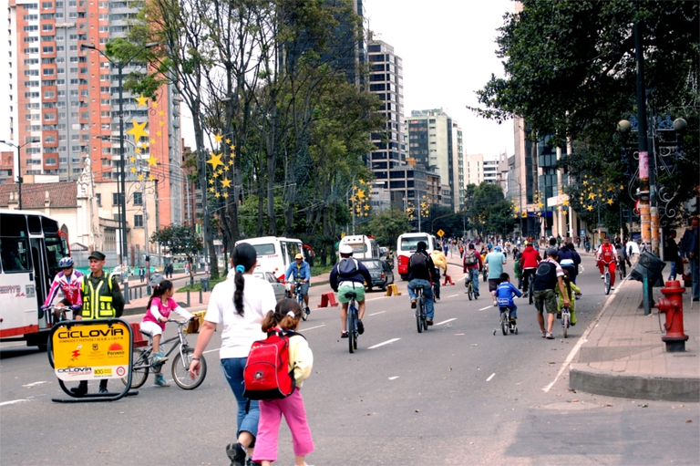 ciclovìa bogotà bicicletta domenica