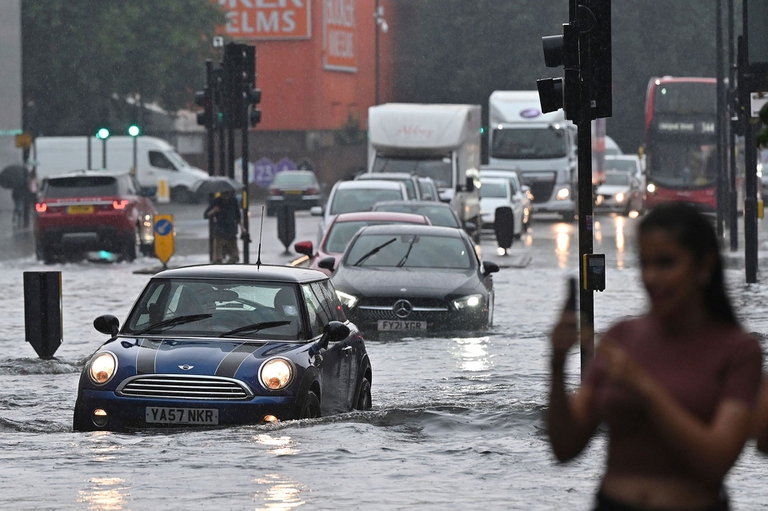 alluvioni Londra, eventi meteorologici estremi