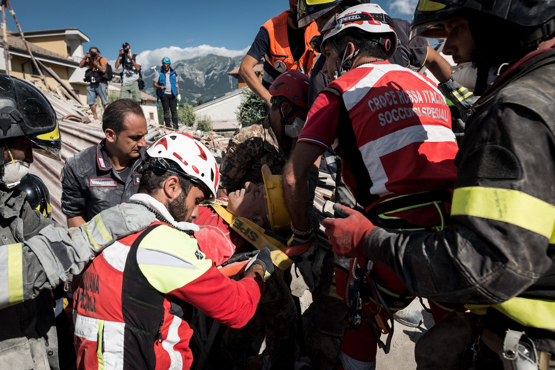 Terremoto, cosa sta succedendo in queste ore in centro Italia