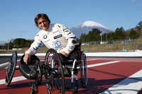 Il sole sorgerà e ci sarà tempo per fare altre cose. La storia di Alex Zanardi
