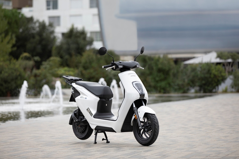 Honda, scooter elettrico