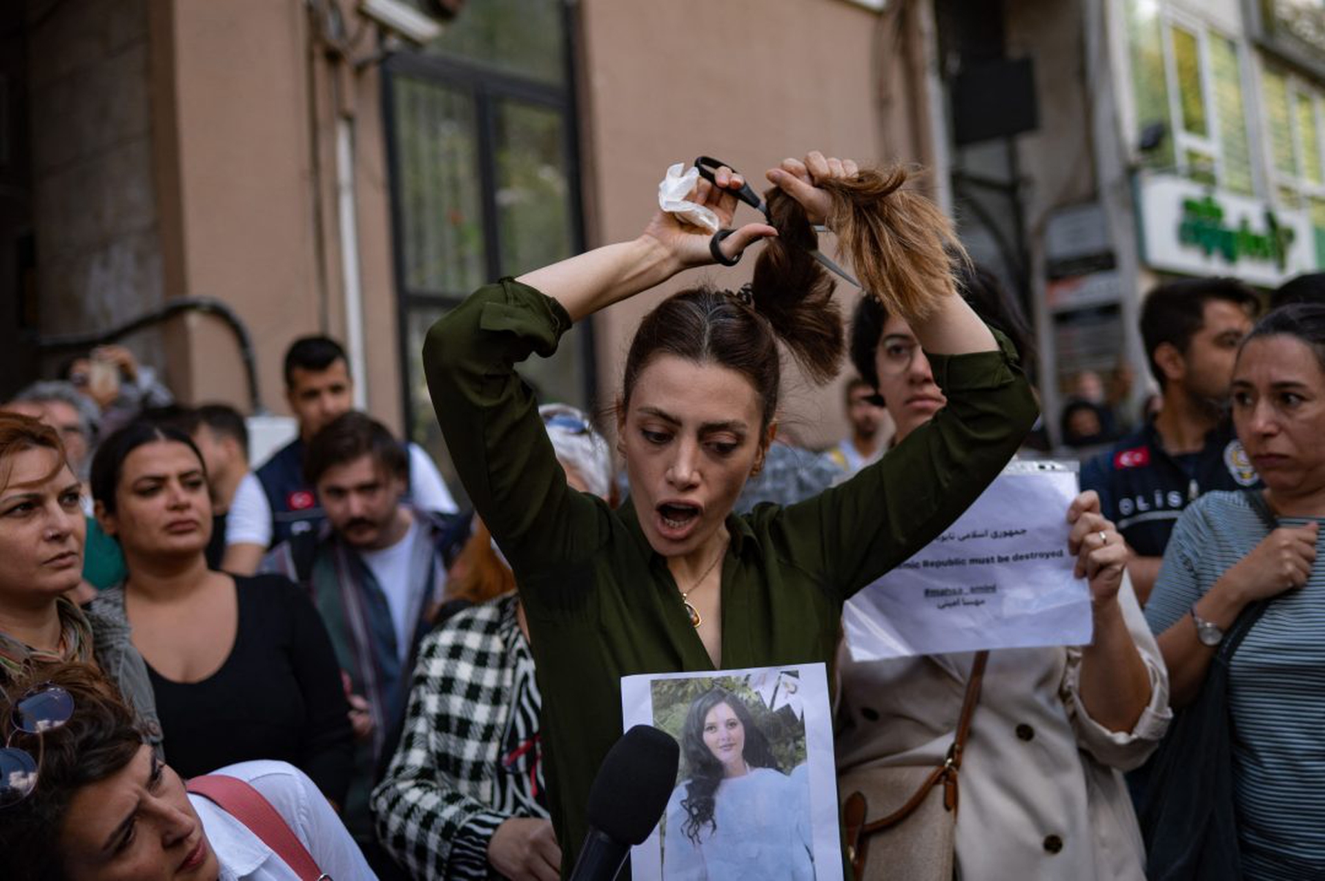 TURKEY-IRAN-WOMEN-RIGHTS-DEMO