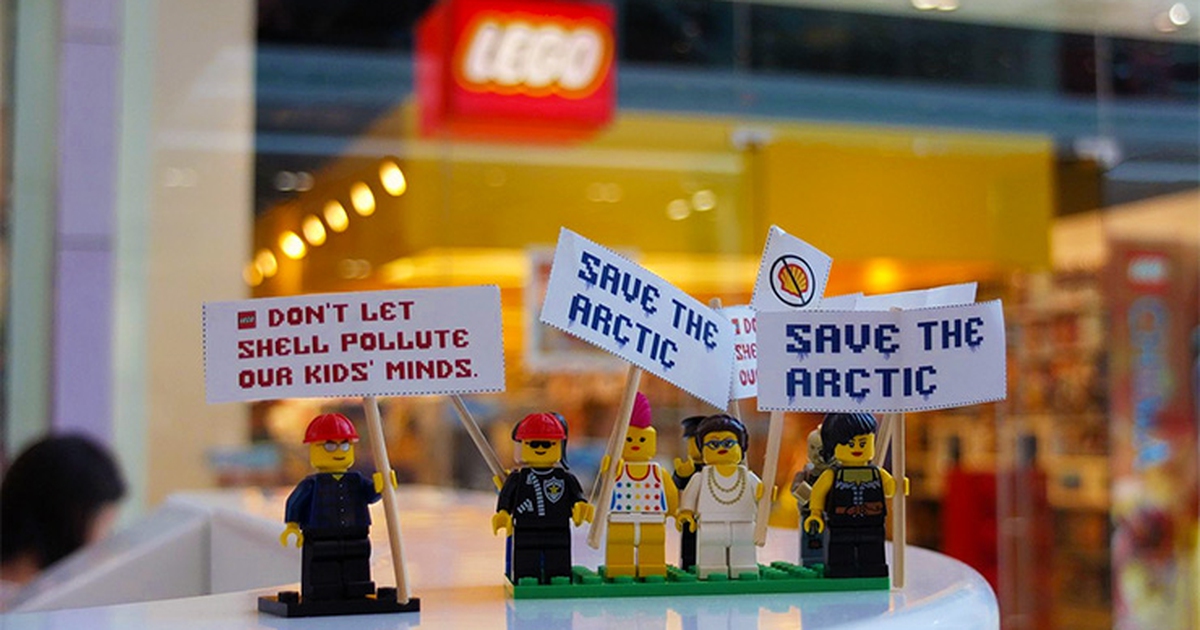 Lego sospende la collaborazione con Shell - LifeGate