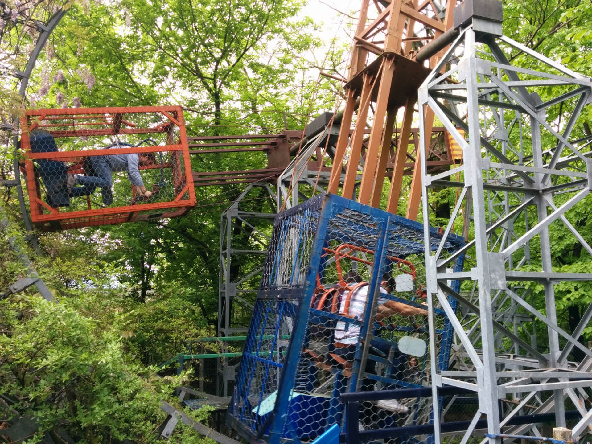 Il parco divertimenti costruito a mano e che funziona senza energia elettrica